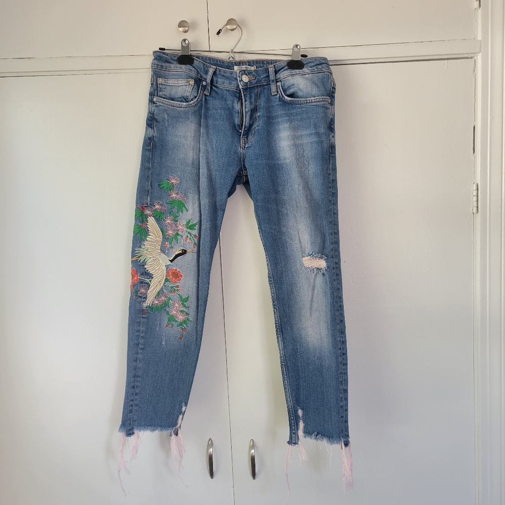 ZARA Crane Embroidered Women's Distressed Skinny Jeans